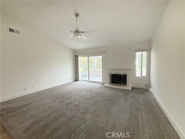 Detail Gallery Image 7 of 34 For 1232 Woodside Dr, Placentia,  CA 92870 - 2 Beds | 2 Baths