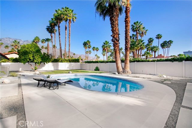 Detail Gallery Image 25 of 27 For 2392 E El Chorro Way, Palm Springs,  CA 92264 - 4 Beds | 2 Baths