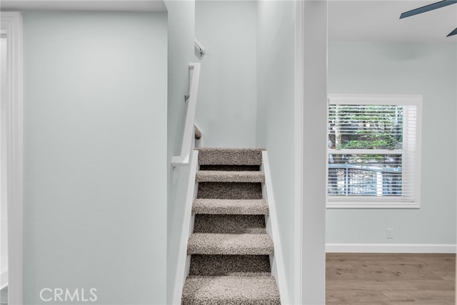 27500 HWY 189, Lake Arrowhead CA: https://media.crmls.org/medias/2a0f7333-3620-4340-a9a4-aa98191bcac2.jpg