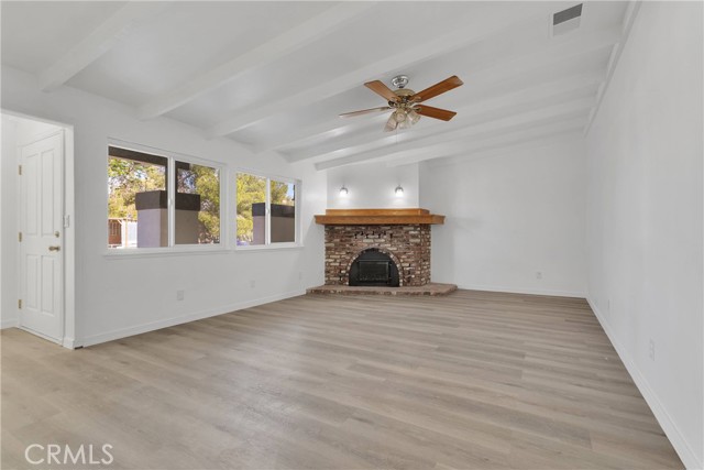 14246 Osage Road, Apple Valley CA: https://media.crmls.org/medias/2a0fee5c-bea1-4ddb-97e2-8165d0962ab5.jpg