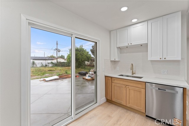 Detail Gallery Image 13 of 36 For 920 W Hollyvale St, Azusa,  CA 91702 - 2 Beds | 2 Baths