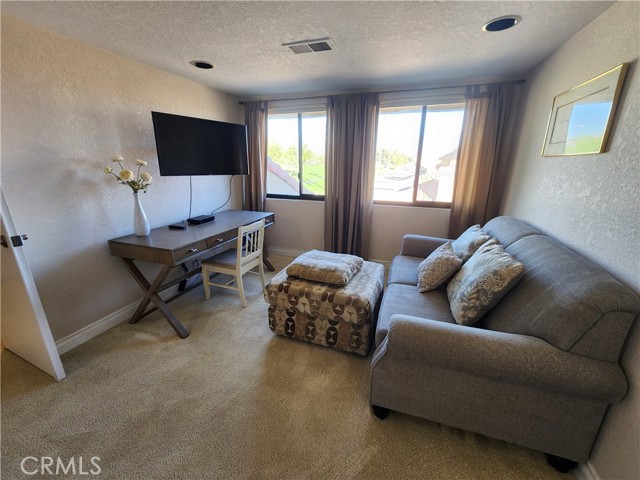 Image 28 of 43 For 41786 Woodhaven Drive
