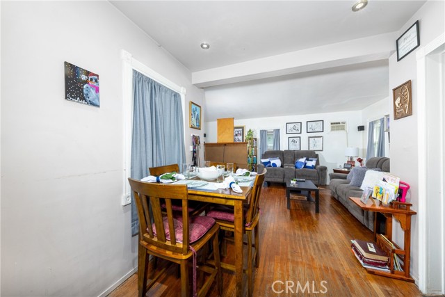Detail Gallery Image 12 of 30 For 2002 N Salinas Ave, Los Angeles,  CA 90059 - 2 Beds | 1 Baths