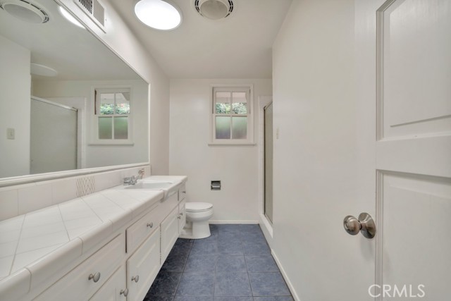 Detail Gallery Image 26 of 28 For 4809 Queen Victoria Rd, Woodland Hills,  CA 91364 - 5 Beds | 6 Baths