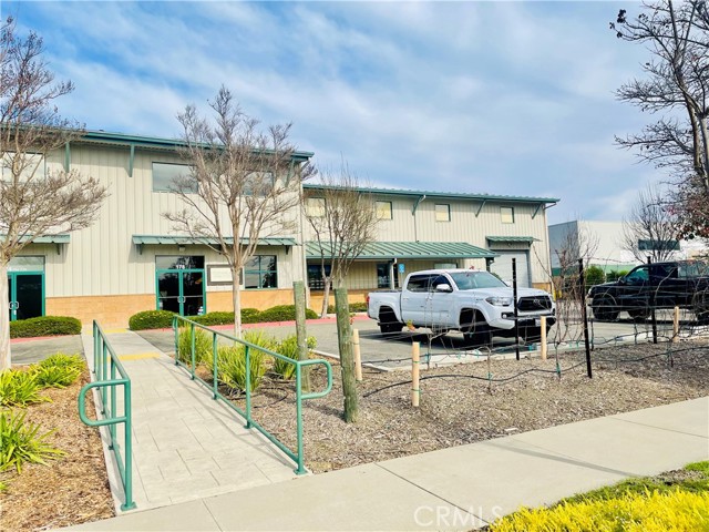 178 Suburban Road, San Luis Obispo, California 93401, ,Commercial Lease,For Rent,178 Suburban Road,CRSC25021085