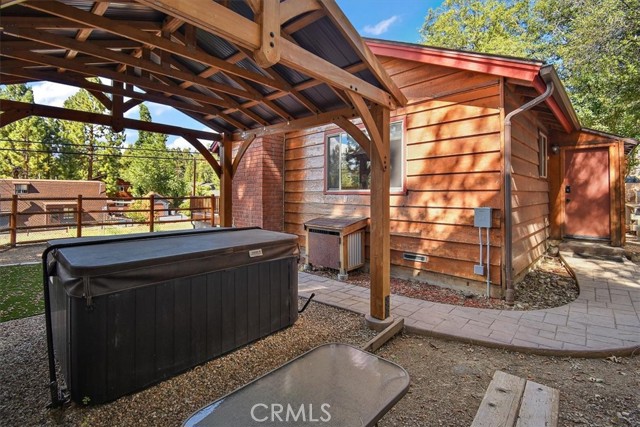 43201 Sand Canyon Road, Big Bear Lake CA: https://media.crmls.org/medias/2a1163e4-021c-4c3c-872a-110743923030.jpg