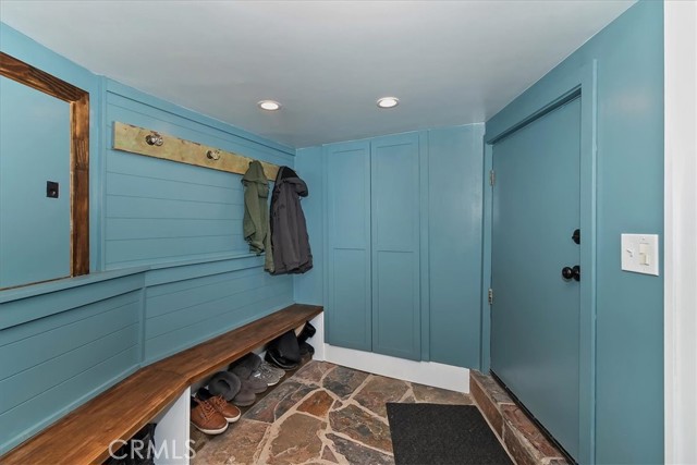 Detail Gallery Image 28 of 52 For 851 Cottage Grove, Lake Arrowhead,  CA 92352 - 2 Beds | 2 Baths