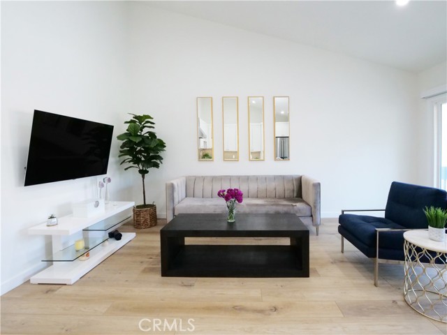822 Camino Real, Redondo Beach CA: https://media.crmls.org/medias/2a1197d3-1aea-4368-b7cd-a4d35f0b951c.jpg