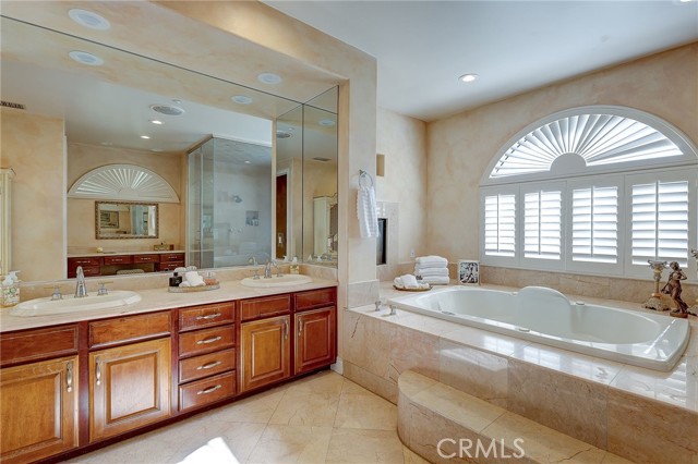 33 Sage Lane, Bell Canyon CA: https://media.crmls.org/medias/2a11f62e-72ff-4104-b51f-db21b82462ea.jpg