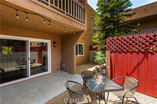 6600 Warner Avenue, Huntington Beach CA: https://media.crmls.org/medias/2a122abd-8c7e-499b-9a09-6da6032bdee9.jpg