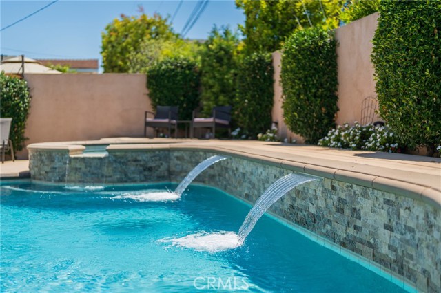 17131 Pinehurst Lane, Huntington Beach CA: https://media.crmls.org/medias/2a1273f2-35eb-4f31-8c96-773c93d90722.jpg