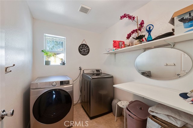 Detail Gallery Image 23 of 34 For 977 Saltbush, Hemet,  CA 92545 - 5 Beds | 2/1 Baths