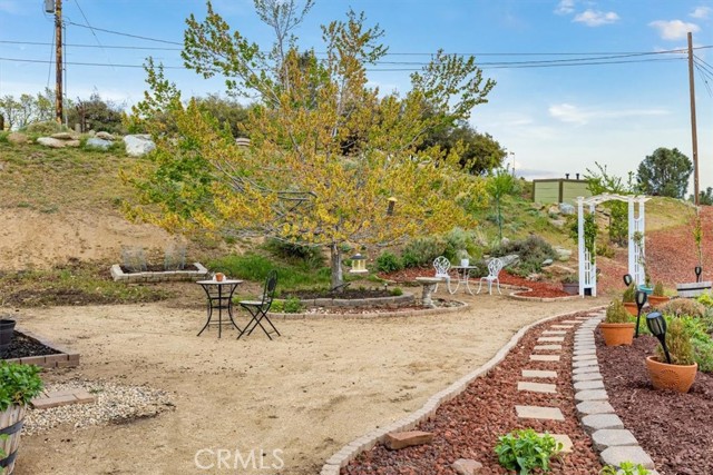 Detail Gallery Image 55 of 73 For 24921 Sunset Way, Tehachapi,  CA 93561 - 2 Beds | 2 Baths