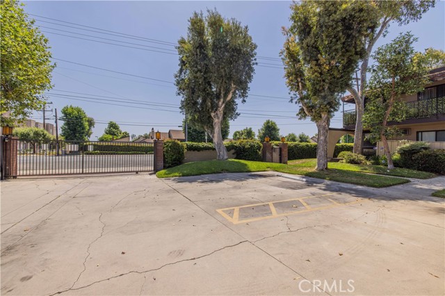 1806 N Fairview Street, Santa Ana CA: https://media.crmls.org/medias/2a1581b1-7630-4843-ad34-44f0c8112e15.jpg