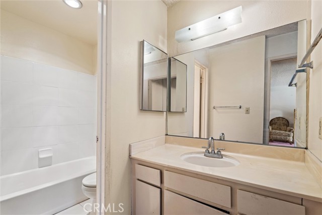 Detail Gallery Image 7 of 12 For 550 W Regent St #134,  Inglewood,  CA 90301 - 1 Beds | 1 Baths