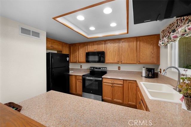 Detail Gallery Image 3 of 33 For 8655 Mission San Carlos Dr #70,  Santee,  CA 92071 - 3 Beds | 2/1 Baths