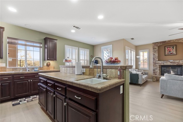 Detail Gallery Image 13 of 40 For 39396 Shree, Temecula,  CA 92591 - 4 Beds | 3/1 Baths