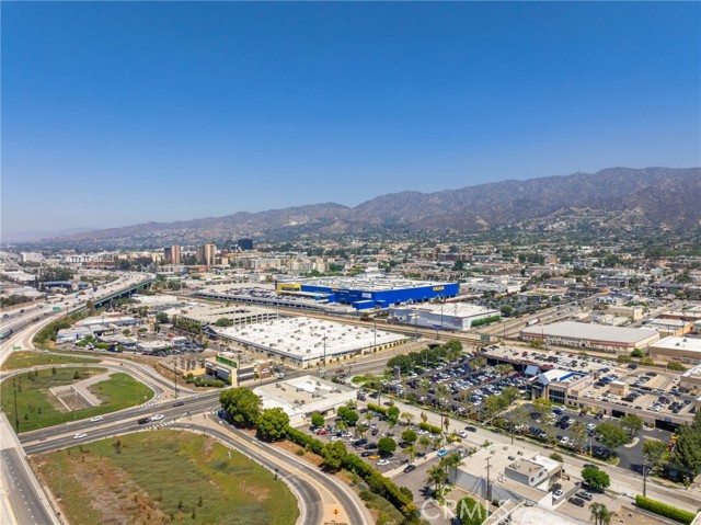 Detail Gallery Image 45 of 45 For 170 W Linden Ave, Burbank,  CA 91502 - 2 Beds | 1/1 Baths