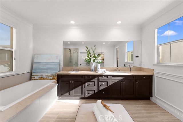 Detail Gallery Image 35 of 50 For 135 Hollow Tree, Irvine,  CA 92618 - 4 Beds | 3 Baths