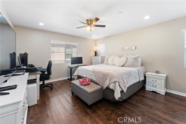 691 Lourdes Lane, Rialto CA: https://media.crmls.org/medias/2a19e213-49eb-4d21-8717-cccd75516299.jpg