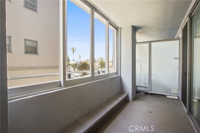 Detail Gallery Image 6 of 19 For 433 Pine Ave #203,  Long Beach,  CA 90802 - 1 Beds | 1 Baths