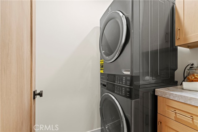 Detail Gallery Image 29 of 52 For 17446 Hatteras St, Encino,  CA 91316 - 4 Beds | 3/1 Baths