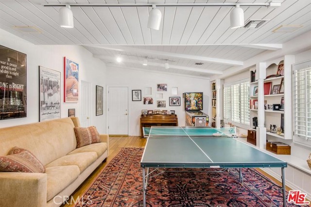 5255 ROUND MEADOW Road, Hidden Hills CA: https://media.crmls.org/medias/2a1af26d-4262-4846-a4d8-6c23f694ed5d.jpg