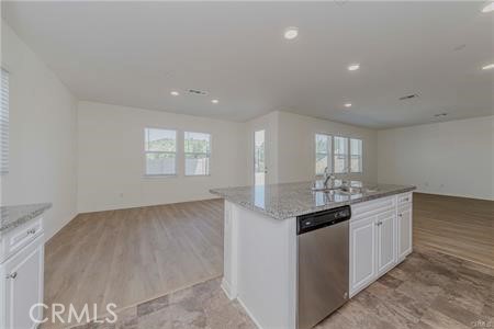 24679 Acadia Drive, Corona CA: https://media.crmls.org/medias/2a1b6f9f-5bf4-4eba-b865-99a6b5c02155.jpg