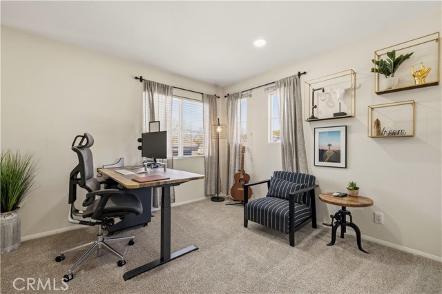 Detail Gallery Image 41 of 59 For 26451 Puffin Pl, Canyon Country,  CA 91387 - 4 Beds | 3 Baths