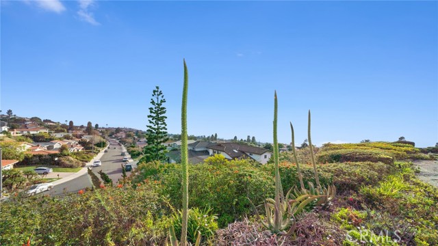 6404 Ridgebyrne Court, Rancho Palos Verdes, California 90275, 3 Bedrooms Bedrooms, ,2 BathroomsBathrooms,Residential,For Sale,Ridgebyrne Court,DW25047308