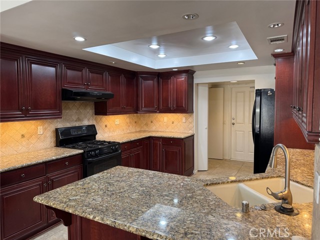 Detail Gallery Image 6 of 20 For 2035 Cobblefield Way, Glendora,  CA 91740 - 3 Beds | 3 Baths