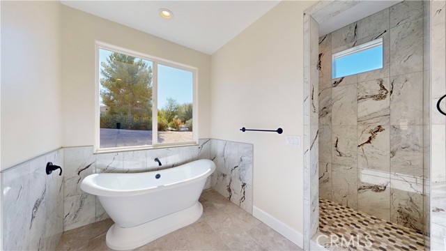 Detail Gallery Image 44 of 68 For 14285 Riverside Dr, Apple Valley,  CA 92307 - 4 Beds | 2/1 Baths