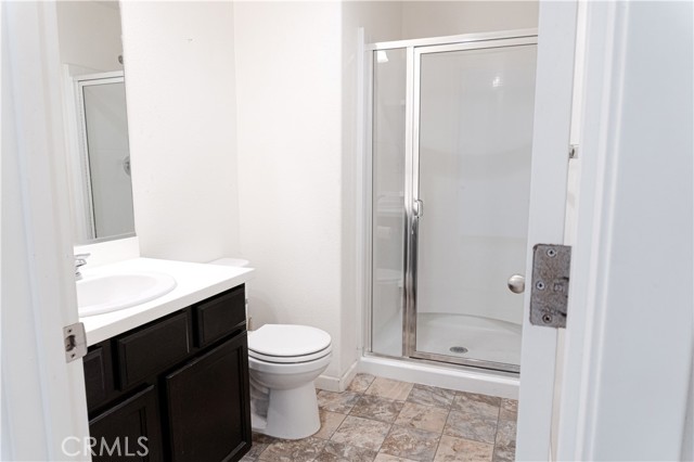 Detail Gallery Image 15 of 42 For 3935 E Myrtle Ave, Visalia,  CA 93292 - 4 Beds | 3 Baths