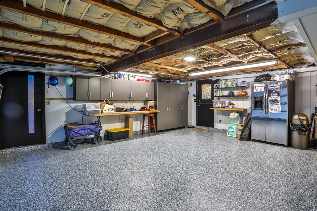https://media.crmls.org/medias/2a1e5bc5-2174-4034-a434-b915733071c5.jpg?preset=X-Large