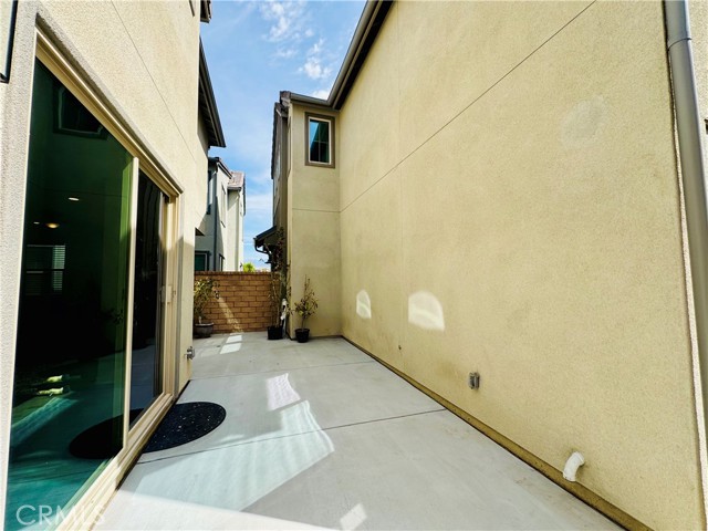 7457 Channel View Street, Chino CA: https://media.crmls.org/medias/2a1e8b03-4c36-4988-8c62-79697a4010bc.jpg