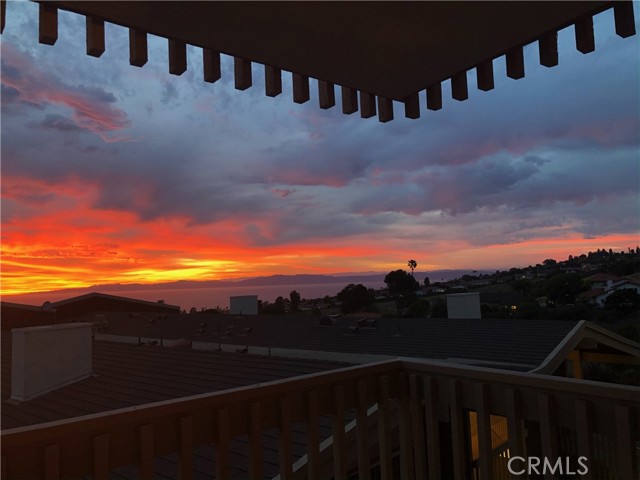 6542 Ocean Crest Drive, Rancho Palos Verdes, California 90275, 2 Bedrooms Bedrooms, ,2 BathroomsBathrooms,Residential,Sold,Ocean Crest,PV22033996