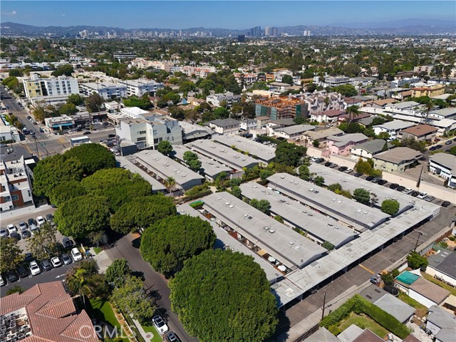 4040 Grand View Blvd, Los Angeles CA: https://media.crmls.org/medias/2a1ee25c-dcad-403c-b9f6-46193c75ba21.jpg