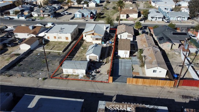 Detail Gallery Image 2 of 8 For 124 W Fredricks, Barstow,  CA 92311 - 3 Beds | 2 Baths