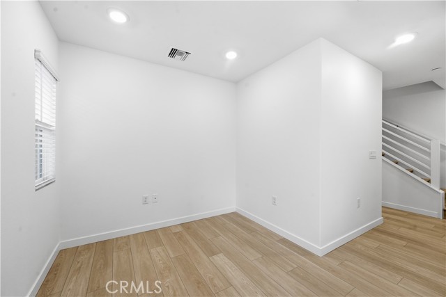 Detail Gallery Image 4 of 55 For 9335 via Azul, Pico Rivera,  CA 90660 - 3 Beds | 3 Baths