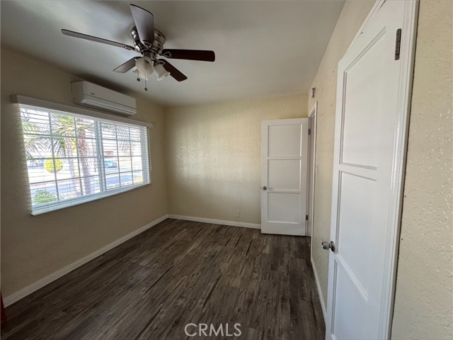 Detail Gallery Image 5 of 7 For 1572 W. 213th, Torrance,  CA 90501 - 2 Beds | 1 Baths