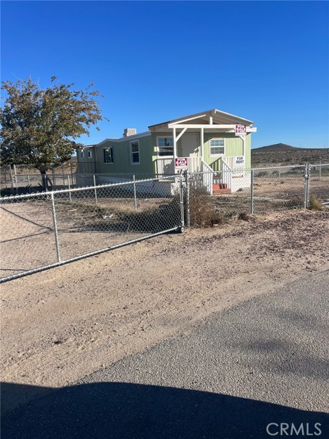 Detail Gallery Image 4 of 9 For 233 Desert Breeze, California City,  CA 93505 - 2 Beds | 1 Baths