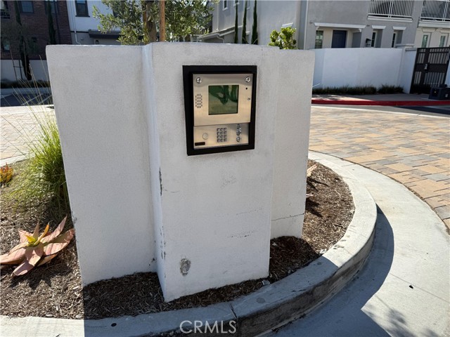 Detail Gallery Image 38 of 44 For 8933 Orangethorpe Ave, Buena Park,  CA 90621 - 4 Beds | 3/1 Baths