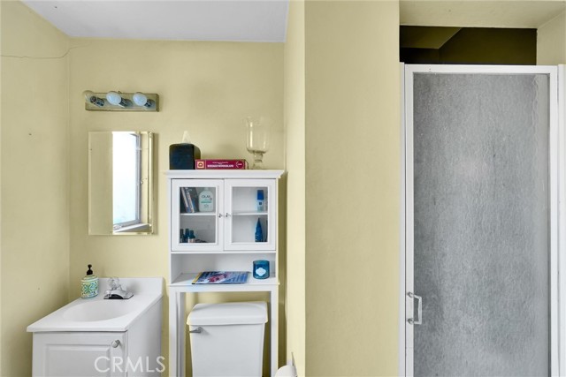 6650 Sale Avenue, West Hills CA: https://media.crmls.org/medias/2a221f87-95e2-4084-afee-45f7a1124bc2.jpg