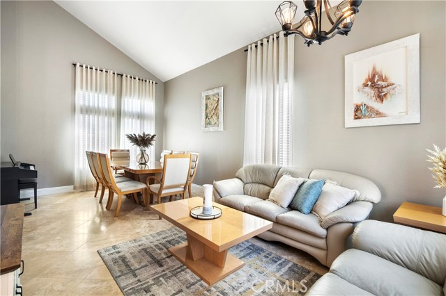 1841 Creekside Drive, Hemet CA: https://media.crmls.org/medias/2a223d7c-2d71-4c32-8646-fdf696cdb598.jpg
