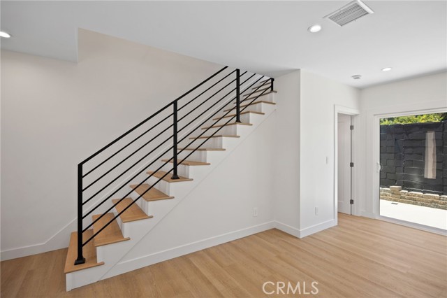 Detail Gallery Image 26 of 29 For 8313 Kittyhawk Ave, Los Angeles,  CA 90045 - 9 Beds | 9/2 Baths