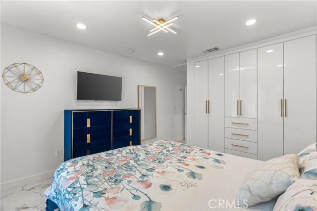 3419 Montrose Avenue, La Crescenta CA: https://media.crmls.org/medias/2a22e514-9af8-406d-b4fd-947a99557ded.jpg