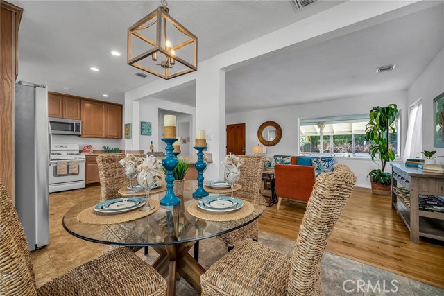 508 Rindge Lane, Redondo Beach, California 90278, 3 Bedrooms Bedrooms, ,1 BathroomBathrooms,Residential,Sold,Rindge,SB22250800