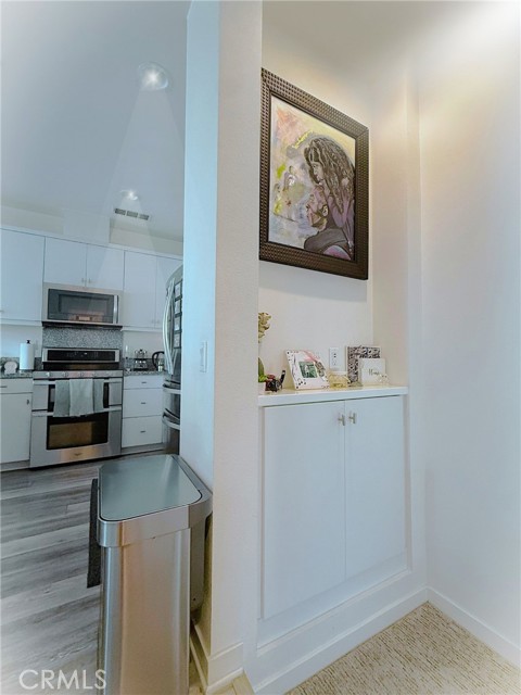 2709 Daybreak Lane, Pomona CA: https://media.crmls.org/medias/2a240352-d7d4-41eb-bcdb-16228763c411.jpg
