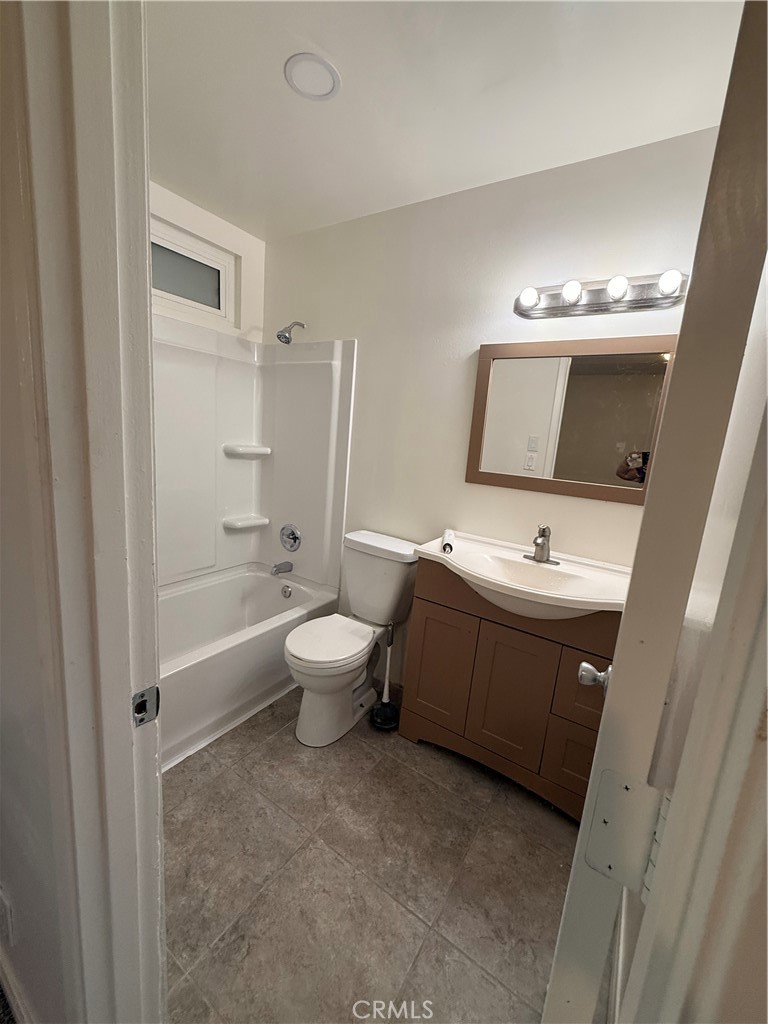 MLS #IV25207006 image #11