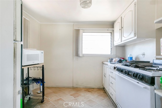 Detail Gallery Image 44 of 61 For 325 S Los Robles Ave, Pasadena,  CA 91101 - – Beds | – Baths